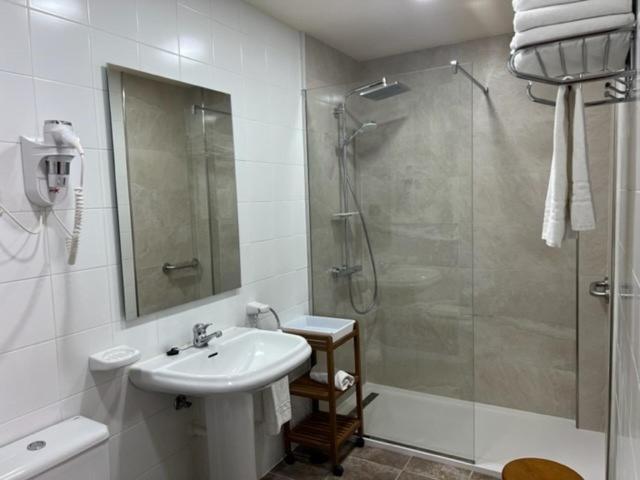 Apartamentos Club Condal Комільяс Екстер'єр фото