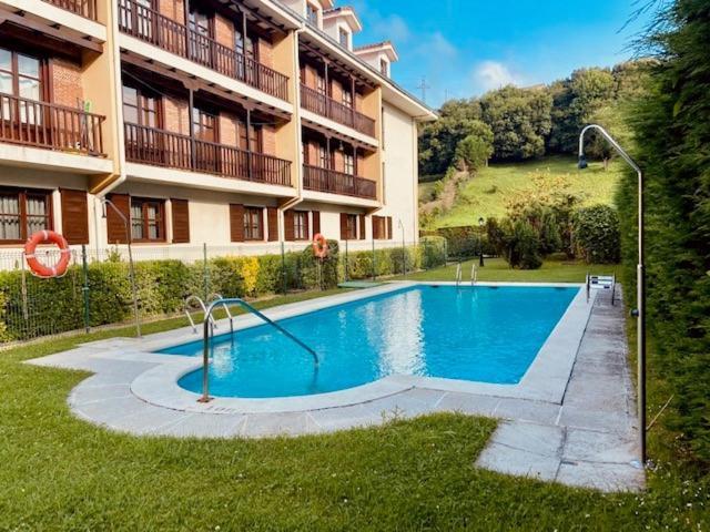 Apartamentos Club Condal Комільяс Екстер'єр фото