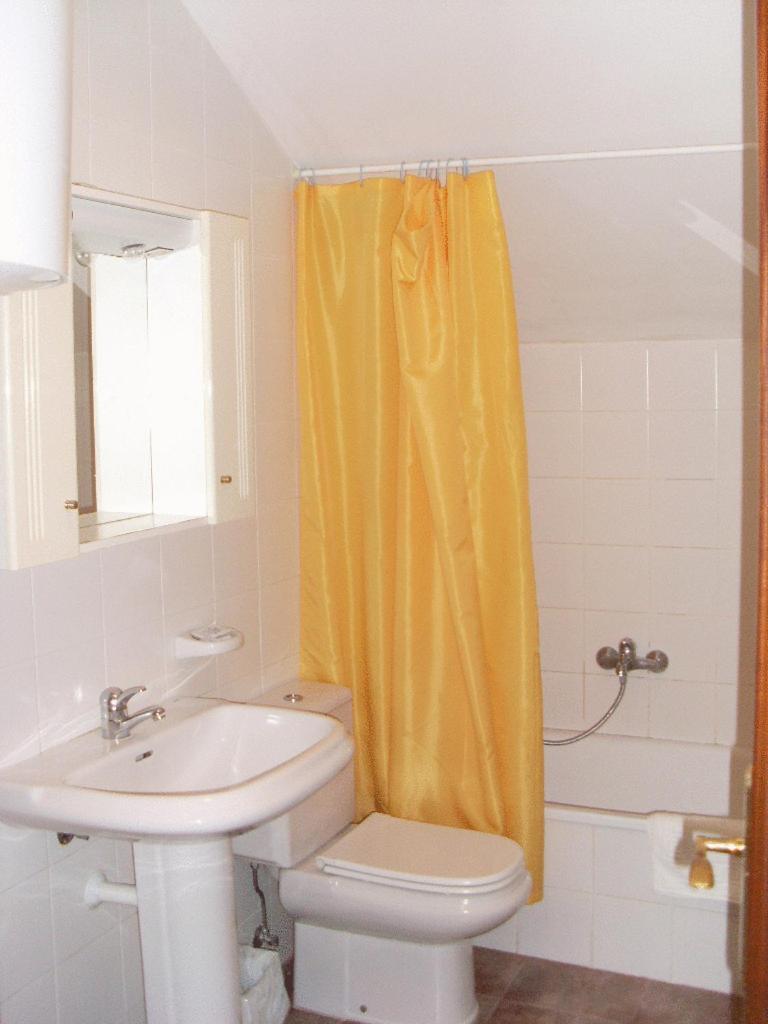 Apartamentos Club Condal Комільяс Екстер'єр фото