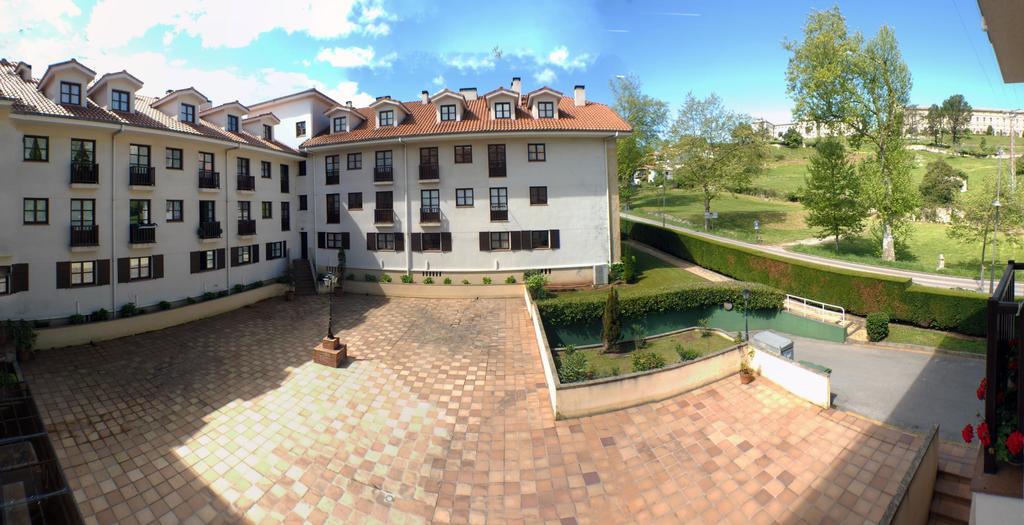 Apartamentos Club Condal Комільяс Екстер'єр фото